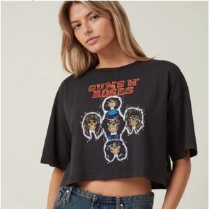 Guns N' Roses Black Graphic Crop Top